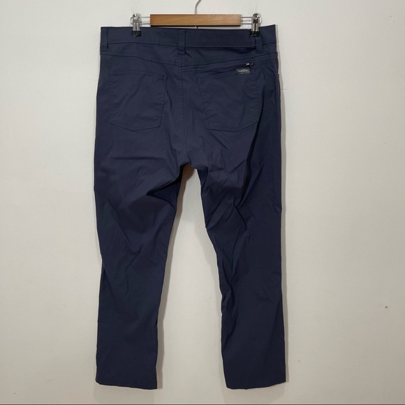 Eddie Bauer Flex Wrinkle-Resistant Sport Chinos Navy - Picture 5 of 5